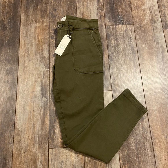 Sanctuary Green Cropped Jean - Picture 1 of 5